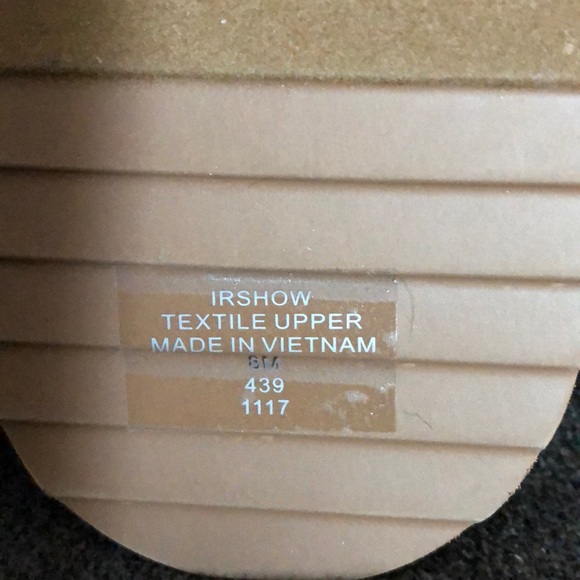 Flip Flops - Picture 4 of 6